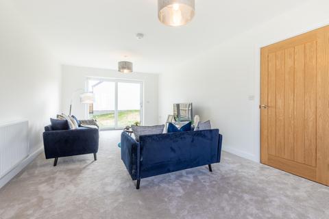 3 bedroom detached house for sale, High Road, Halton LA2