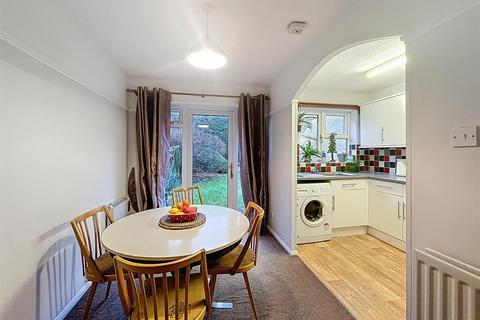 2 bedroom semi-detached house for sale, Asplen Court, Kenilworth