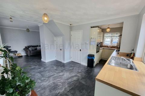 85 Bakers Way, Bryncethin, Bridgend, CF32 9PX