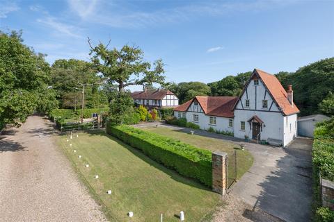 4 bedroom detached house for sale, Broomfield Gate, Chestfield, Whitstable