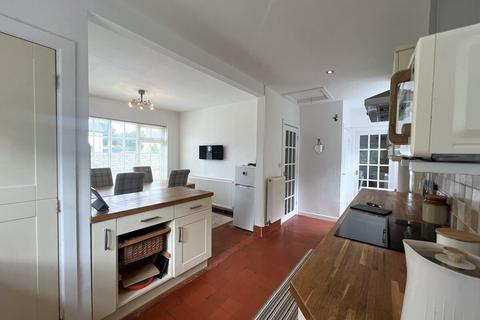 undefined, Capel Coch, Llangefni, LL77