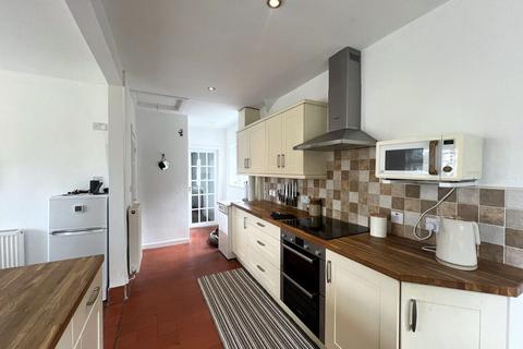 undefined, Capel Coch, Llangefni, LL77