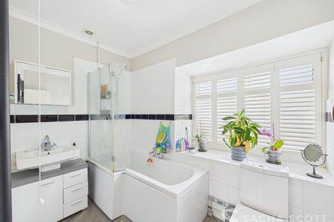 41 Warren Road, Banstead, SM7 1LG