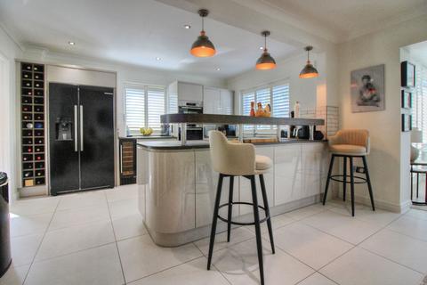 3 bedroom detached house for sale, Bristol Road, Winscombe, BS25