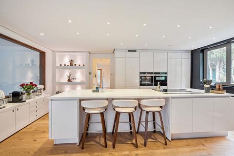6 bedroom detached house for sale, Robins Grove, West Wickham BR4