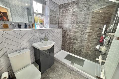 undefined, Hamilton, Leicester LE5