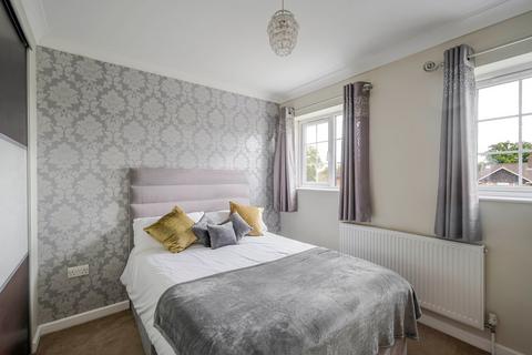 1b Wingfield Close, Brentwood, CM13 2BT