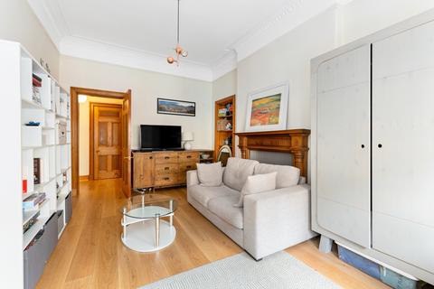 2 bedroom flat for sale, 113 1f1 Bruntsfield Place, Edinburgh, EH10 4EQ