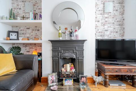 2 bedroom semi-detached house for sale, Woodside, Gillingham ME8