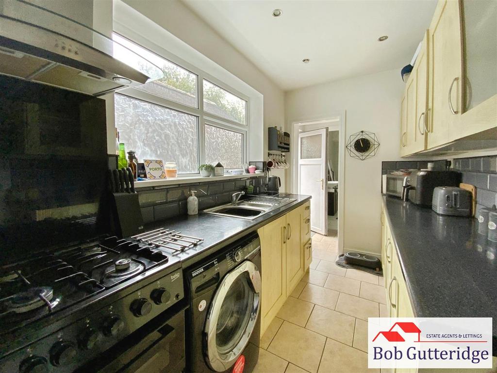 Fitted kitchen