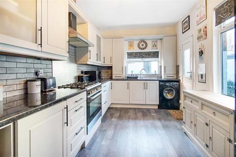 3 bedroom terraced house for sale, Willow Road, Darlington