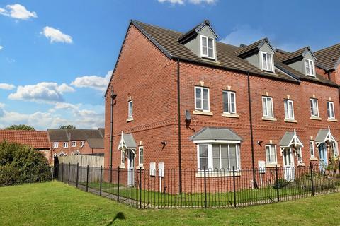 4 bedroom end of terrace house for sale, Marris Way, Caistor LN7 6JJ