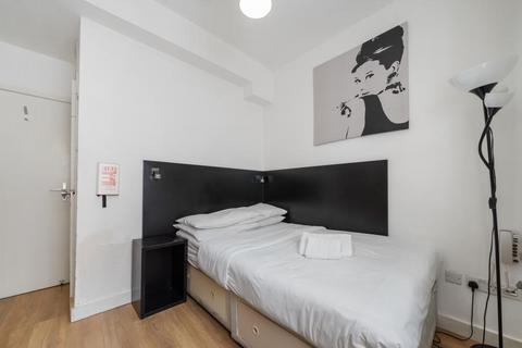 undefined, North Gower Street, London, NW1