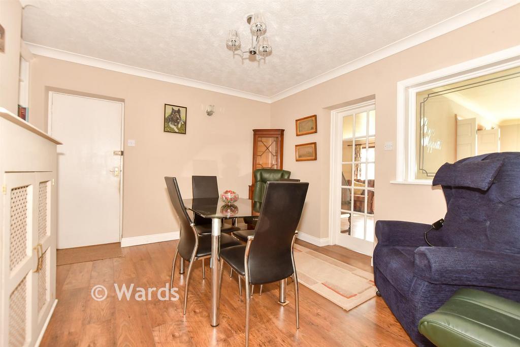 Dining Room/Bedroom 3