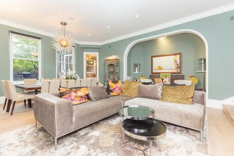 3 bedroom apartment to rent, Lyndhurst Gardens, Hampstead NW3