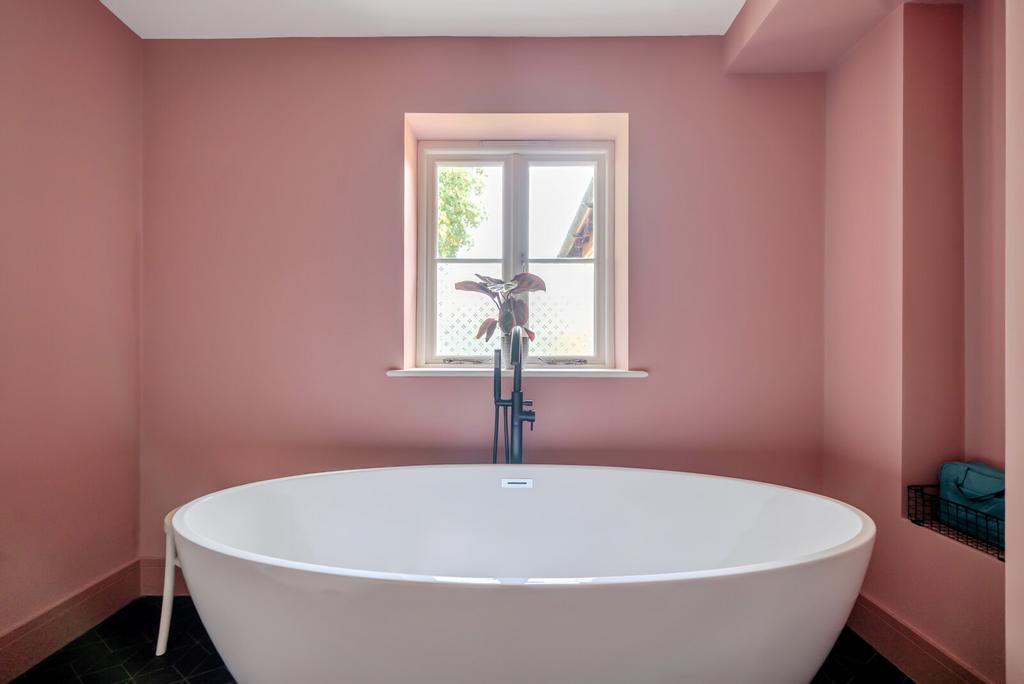 1346586-8-68b8798...