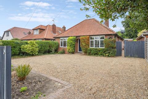 undefined, Twitchell Lane, Aston Clinton