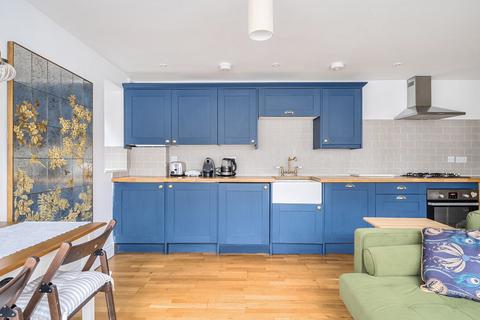 37 Lower Street, Haslemere, GU27 2NY