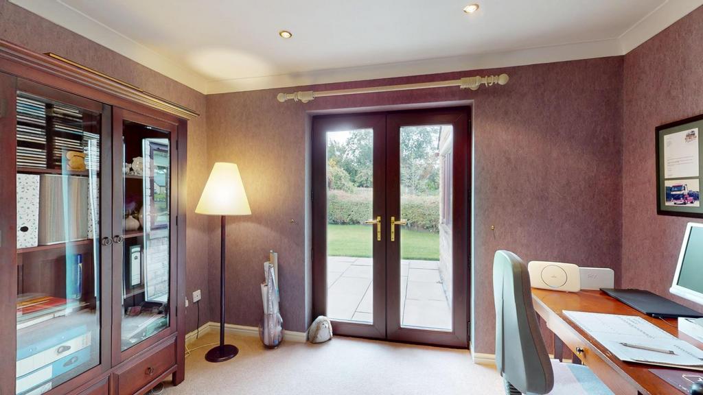 Hawthornes-09182025 220222.jpg