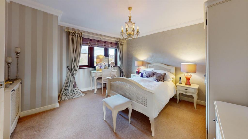 Hawthornes-Bedroom 5.jpg