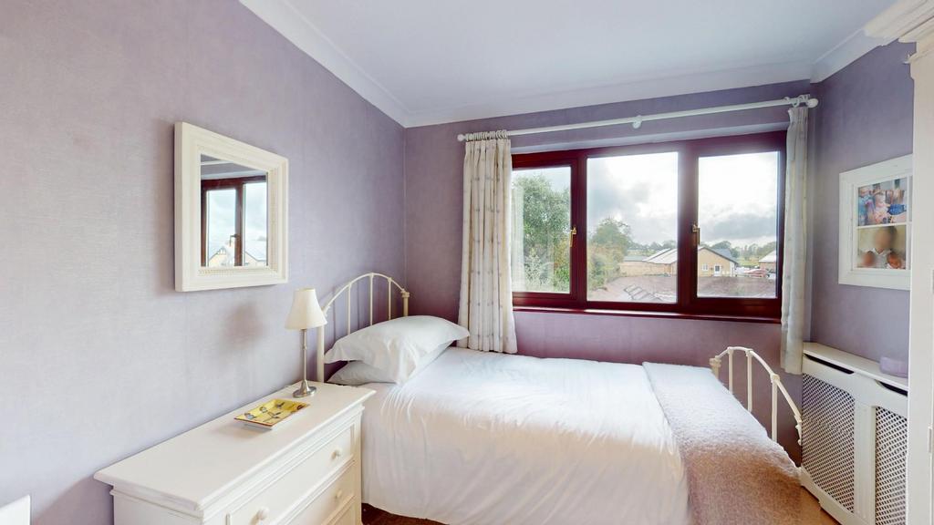 Hawthornes-09182025 215943.jpg