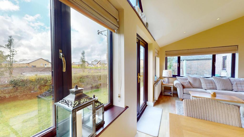 Hawthornes-09182025 220655.jpg