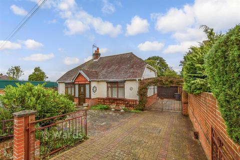 2 bedroom chalet for sale, Shipbourne Road, Tonbridge, Kent
