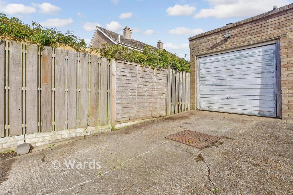 Driveway/Parking