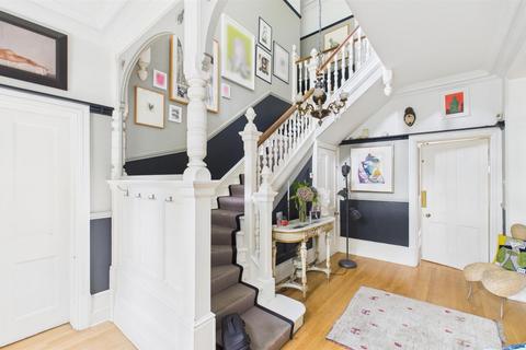 4 bedroom detached house for sale, The Drive, South Woodford