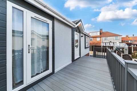 2 bedroom park home for sale, Ivy Avenue, Blackpool FY4