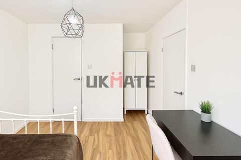 undefined, Moody Street, London E1
