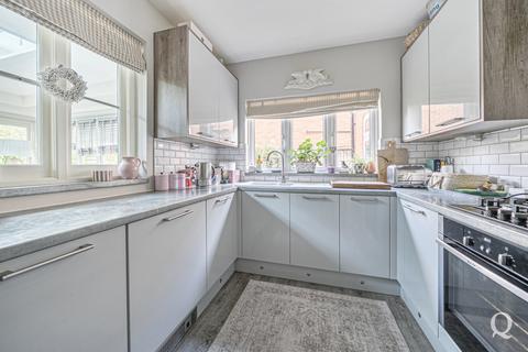 3 bedroom detached house for sale, College Road, Sittingbourne, Kent, ME10