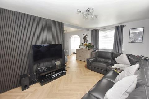 47 Penware Parc, Camborne, TR14 7QR