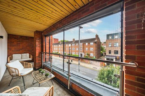 2 bedroom flat for sale, Wimbledon Park Road, London, SW19