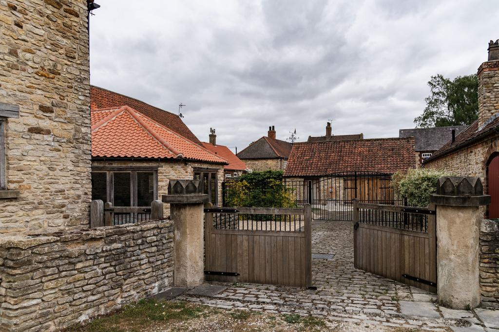 282757 - Ginmill Barn 100.jpg