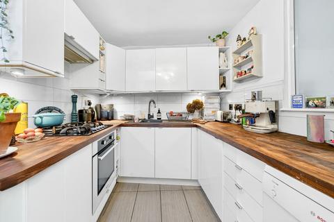 23a Hertslet Road, London, N7 6PH