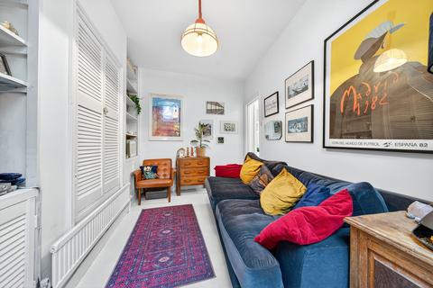 23a Hertslet Road, London, N7 6PH