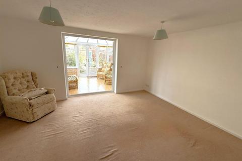 3 bedroom end of terrace house for sale, Chivers Road, Pewsham, Chippenham