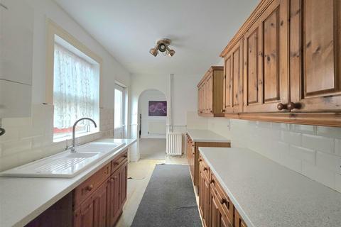 3 bedroom semi-detached house for sale, Park Road, Spalding