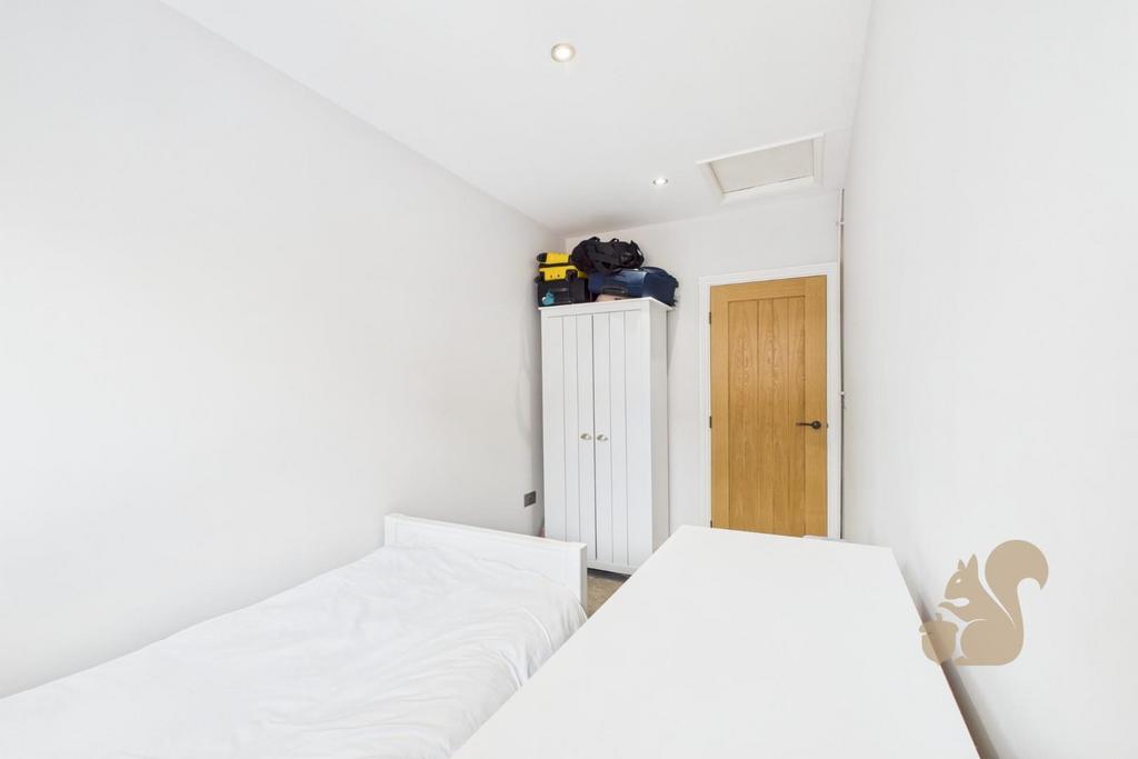 CAM01659 G0-PR0584-STILL005.jpg