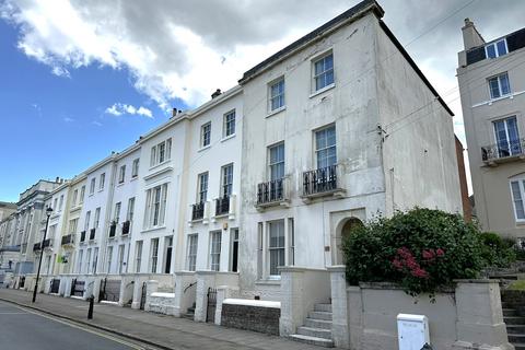 1 bedroom flat to rent, Lind Street, Ryde