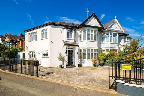Nelson Road, Highams Park