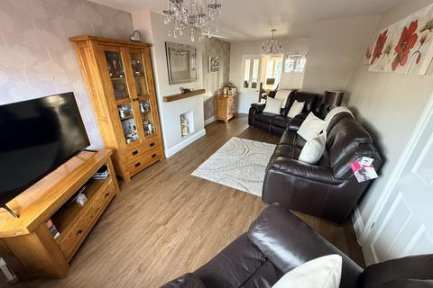 undefined, Long Lane, North Grays (With ensuite bathroom)