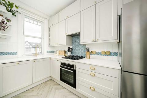 2 bedroom flat for sale, Alexandra Park Road, London N10