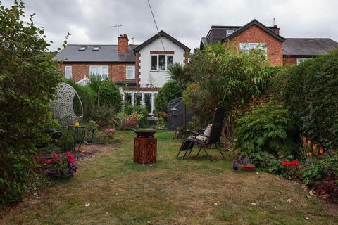 3 bedroom semi-detached house for sale, Chain Lane, Derby DE3