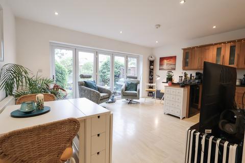 3 bedroom semi-detached house for sale, Chain Lane, Derby DE3