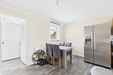 40 Harlech Close, Bransholme, Hull, HU7 5DB