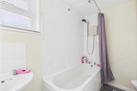 40 Harlech Close, Bransholme, Hull, HU7 5DB