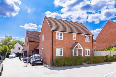 3 bedroom detached house for sale, Ainsworth Drive, Felsted, Dunmow, Essex