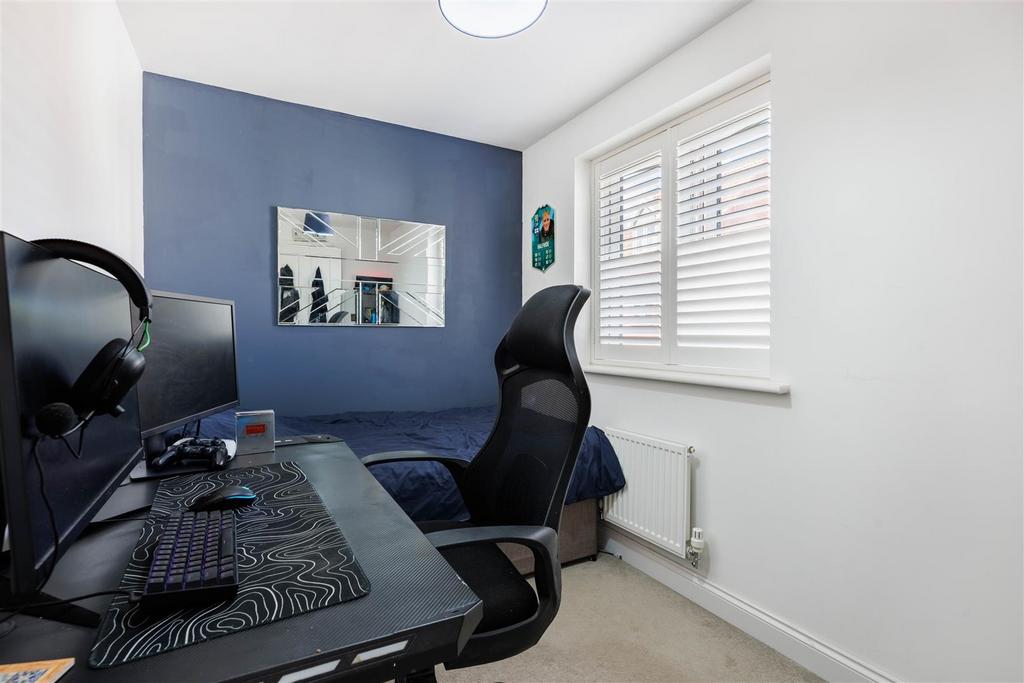 825 A7012-HDR.jpg